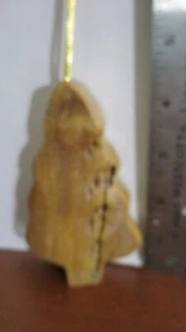 Hand Carved WOOD CHRISTMAS TREE Christmas ORNAMENT~4.25" - Picture 1 of 4
