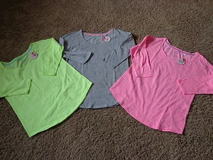 SO Brand Mujer Nuevo con etiquetas Talla S (3) Mangas 3/4 Mangas Caída Hombro Camisas Gris, Rosa, Amarillo - Imagen 1 de 12