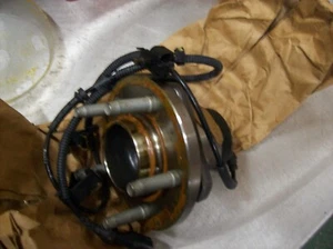 Ford Genuine OEM NOS Hub HUB-19 - Picture 1 of 3