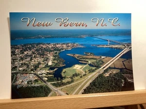 Aerial View of New Bern, NC - Vintage Postcard - Picture 1 of 3