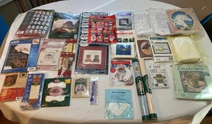 Verschiedene Posten von 30 Kreuzstich-Sets & verschiedene Artikel verwandt - Bild 1 von 15