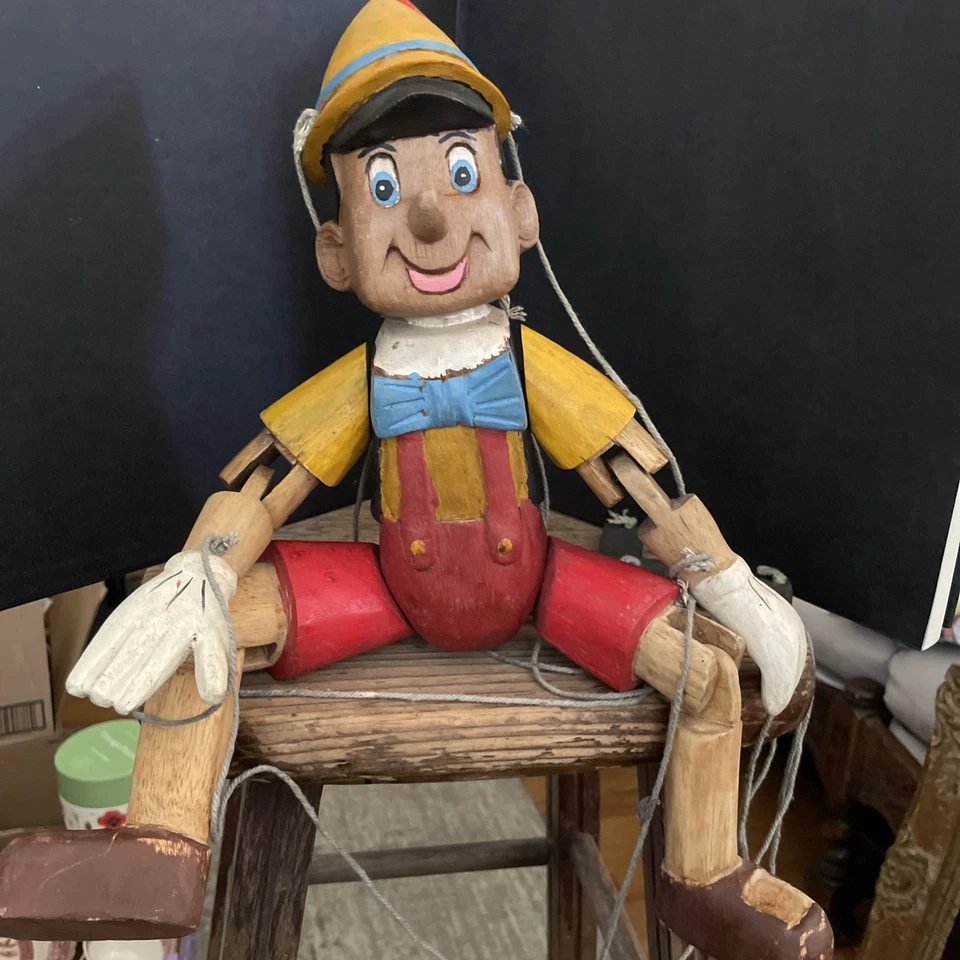 Disney 1950s Pinocchio Marinette wood handcarved puppet with all his strings - Image 1 of 4