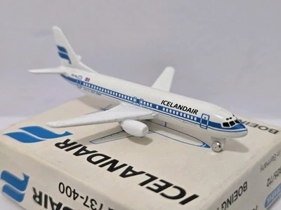 Modelo Schabak Boeing 737-400 escala 1:600 - Hecho en Alemania Foto 1 de 4