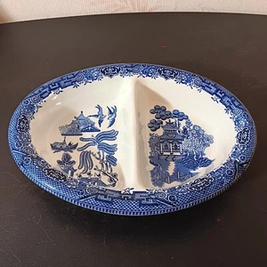 Bellissimo piatto diviso Churchill England (Staffordshire) salice blu (10" x 7 1/4") - Foto 1 di 8