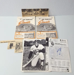1971 san francisco giants programs,willie mays photo and newspaper clippings - Picture 1 of 9