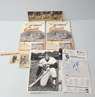 1971 san francisco giants programs,willie mays photo and newspaper clippings - Image 1 of 4