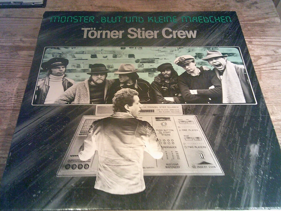 LP   Deutschrock/NDW - Törner Stiercrew: Monster, Blut und kleine Mädchen - Bild 1 von 1
