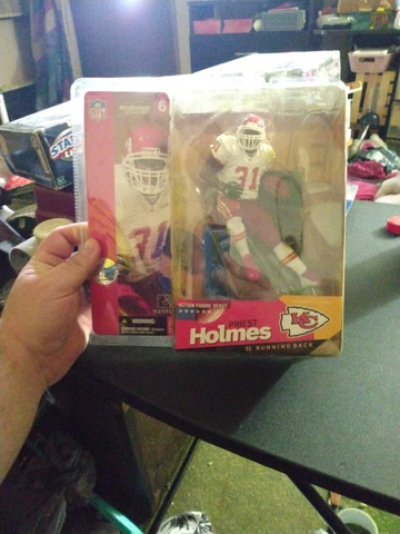 Priest Holmes #31 Kansas City Chiefs McFarlane's Series 6 2003 Action Figure Cover