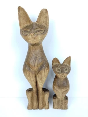 Juego de 2 estatuillas de escultura de gato siamés MCM modernas de madera de mediados de siglo de colección Foto 1 de 4