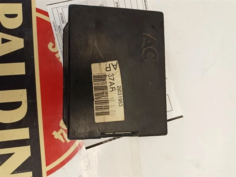 Cruise control Module From 1985 K10 25031953 9903757 - Image 1 of 4