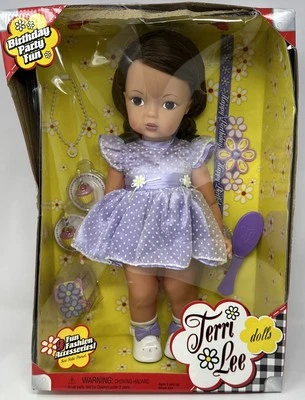 Terri Lee Fiesta de Cumpleaños Divertida 2004 15" Fiesta de Cumpleaños Divertida Caja Original y Ropa Foto 1 de 4
