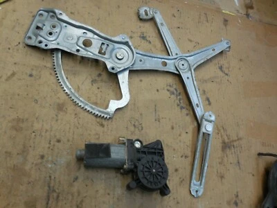 Regulador ventana pasajero delantero derecho Mercedes Clase E 1996-2002 #2 W210 Foto 1 de 4