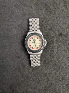 Vtg. Tag Heuer Professional 200M Formula One 32 Mm Luminous 6 -1/4" Wrist Size - Picture 1 of 6
