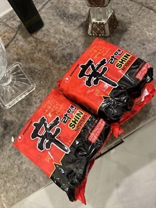 NongShim Shin Ramyun Noodle Soup Gourmet Spicy Flavor - Two 4 Packs - Picture 1 of 2