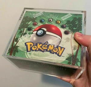 Pokemon Booster Box Schutz Vitrine/Pokemon Sammelkarten/Packungen/WOTC - Bild 1 von 6