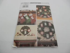 Butterick 3615 Christmas Stocking Tree Skirt Wreath Sewing Pattern NEW UNCUT - Picture 1 of 3