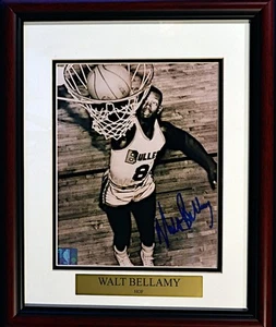 WALT BELLAMY Washington Bullets • HOF • FOTO FIRMATA INCORNICIATA 8 X 10 • JSA COA - Foto 1 di 1