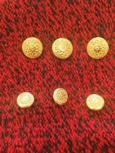 Vintage gold color buttons on hook, Made from light weight metal,Royal Buttons - Picture 1 of 12