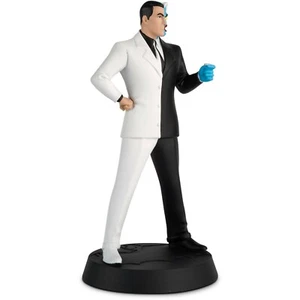 DC Comics Batman Super Hero Collection Two-Face Harvey Dent Figure w Book New - Picture 1 of 12