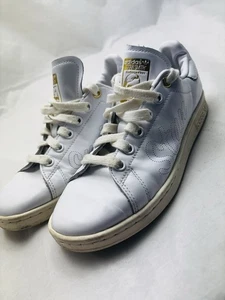 Womens Adidas STAN SMITH W  Uk Size 4.5 - Picture 1 of 8