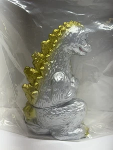 Godzilla Vinyl Wars Sleeping Designer Con DCON Silver Exclusive Medicom 2025 - Bild 1 von 3