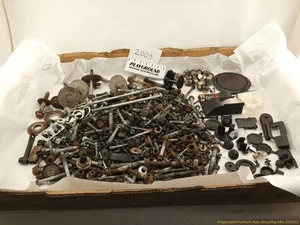 Land Rover LR2 Dismantling Hardware Fastener Fitting Bolt & Nut Fits 2008-2015 - Picture 1 of 12