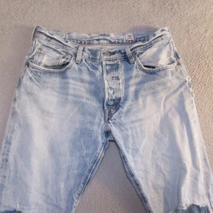 Levi's 501 Jeans Womens Selvedge White Oak Cone Denim Distressed Measures 31x30 - Picture 1 of 18