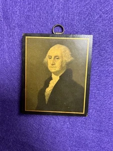 George Washington Vintage Miniature Portrait on Wood With Hanger Hardware - Bild 1 von 4