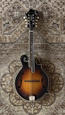 Mandolina Eastman MD815-SB estilo F en Sunburst con estuche rígido y configuración profesional gratuita Foto 1 de 4