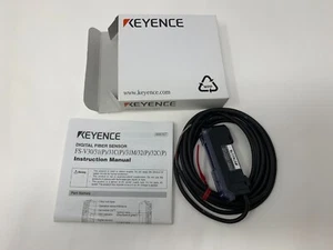 Keyence FS-V31P Photoelectric Fiber Optic Amplifier PNP 12-24VDC - Picture 1 of 6