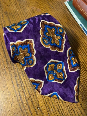 Corbata de seda vintage Liberty of London con estampado floral púrpura geométrico para hombre Foto 1 de 4