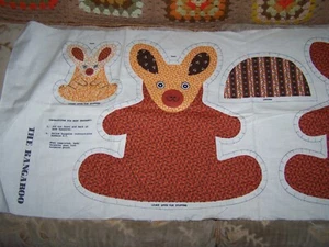 VINTAGE CALICO KANGAROO Fabric Panel VIP Cranston - Picture 1 of 2