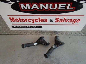 2005  Harley Sportster 1200 XL1200 CUSTOM OEM PASSENGER PEGS & BRACKET  3K MILES - Picture 1 of 5