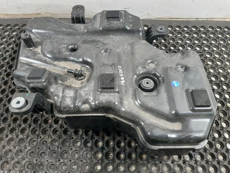 ADBLUE TANK BMW SERIE 1 MK3 F40 2019- 116D M SPORT 3 cilindros 12v DOHC tanque aditivo Foto 1 de 3