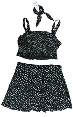 Japna Junior' 3 Pieces Skirt & Crop Top Set w/Hair Tie Floral Print Size L Black - Image 1 of 4