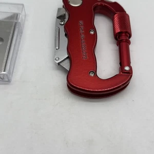 Red Carabiner Multi-Tool Klappgriff Taschenmesser Allzweckmesser & zehn Rasierklingen - Bild 1 von 8