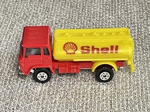 Vintage Yatming Shell Gas Tanker Truck Diecast Car 1/64 - Picture 1 of 7