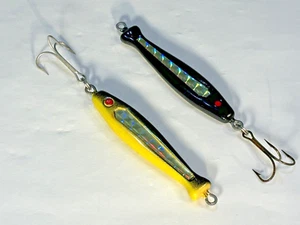 Lot Of 2 x Fishing Metal Jigs Approx. 3.5" Black 2.2oz + Yellow 2.7oz Ex Cond+ - Picture 1 of 8