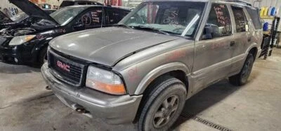 Driver Left Headlight GMC Fits 98-05 BLAZER S10/JIMMY S15 1112748 - Image 1 of 4