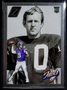 2024 Panini Zenith Fran Tarkenton / J.J. McCarthy Idols #9 Minnesota Vikings - Imagen 1 de 2