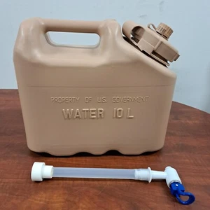 Contenedor de agua militar libre de BPA Scepter de 2,5 galones 10 L arena con dispensador. - Imagen 1 de 10