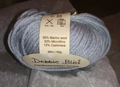 Hilo Debbie Bliss Cashmerino Aran elección color azul o marrón 50 g vendido por madeja Foto 1 de 4
