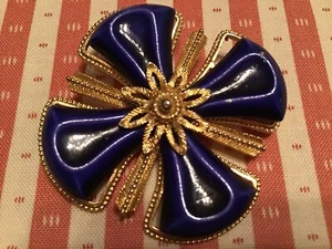 Vintage Maltese Cross Brooch /Pin Goldtone & Cobalt Blue Stamped CFW - Picture 1 of 2