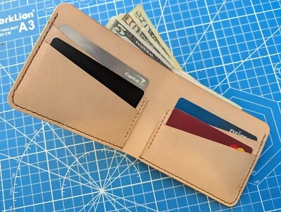 Кожаный складной бумажник коричневый вегетарианский желтовато-коричневый бумажник мужской женский подарок на годовщину - Изображение 1 из 4