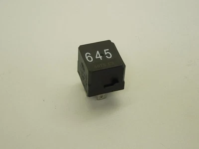 Audi A4 Allroad 8K B8 Additional Heater Relay 645 4H0951253A - Image 1 of 4