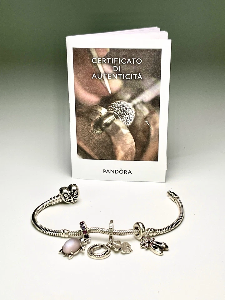 Bracciale Pandora Moments argento Sterling 925 con 3 charm - Imagen 1 de 4