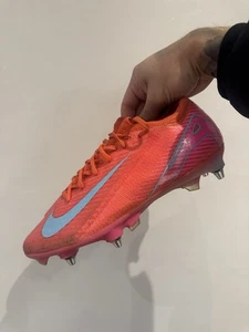 Botas de fútbol NIKE MERCURIAL VAPOR 16 ELITE SG PRO AIR ZOOM ROJO REINO UNIDO 7 - PRECIO DE VENTA SUGERIDO POR EL FABRICANTE 215 £ - Imagen 1 de 23