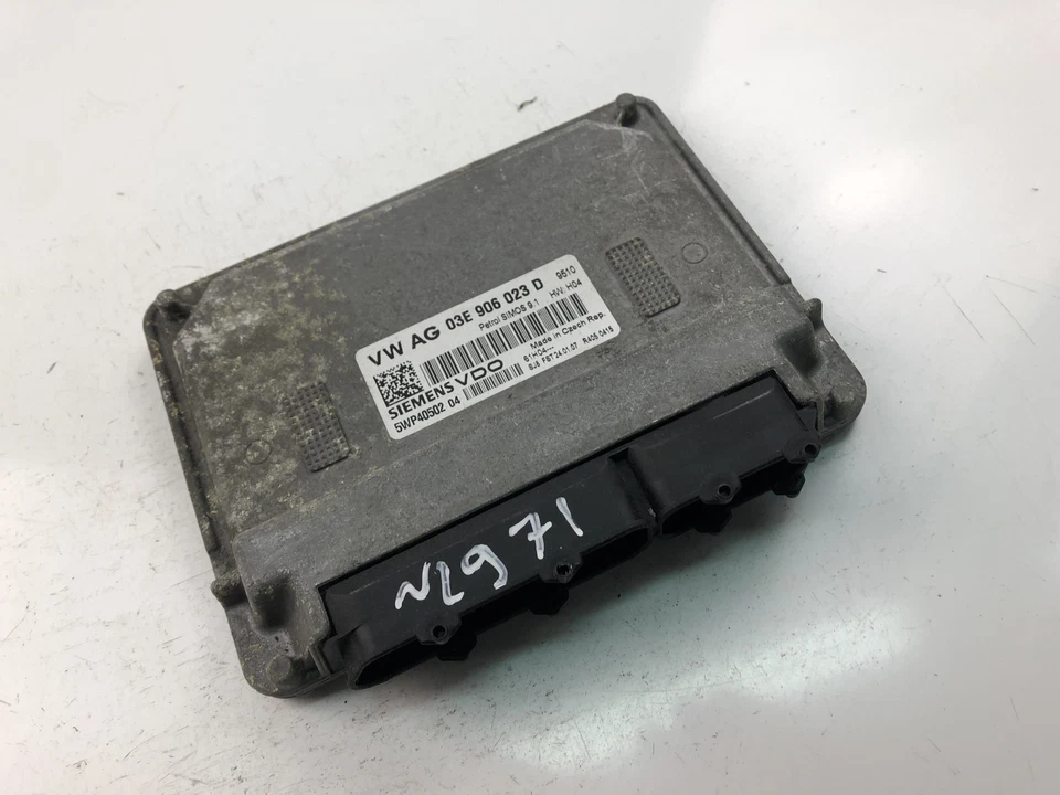 SKODA FABIA I 6Y2 Motorsteuergerät ECU 03E906023D 2007 18047899 - Immagine 1 di 4