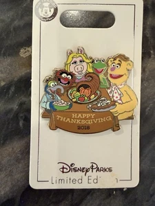 Prendedor Disney 2018 Feliz Día de Acción de Gracias Muppets LE 4000 Kermit Miss Piggy Fozzy Gonzo - Imagen 1 de 4