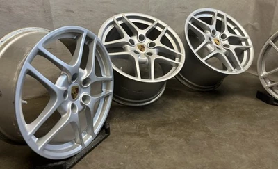 Original Porsche 997 Alufelgen Felgen 19 Zoll Carrera SII C2 C2 S Allrad Satz - Bild 1 von 4